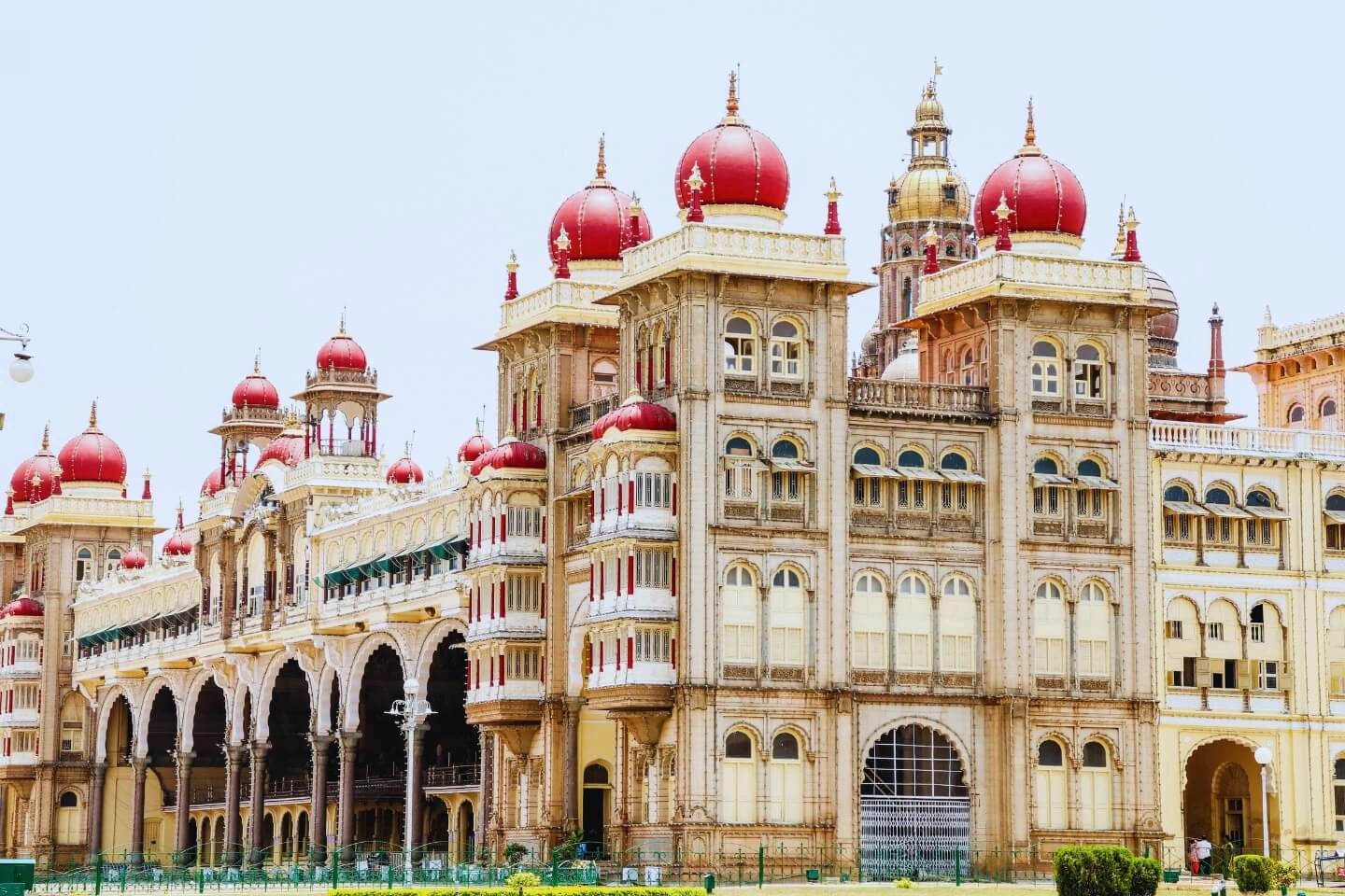 Bangalore to Mysore group travel destination